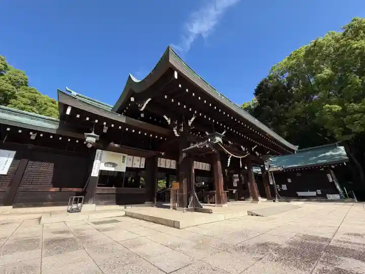 岡山縣護國神社の{uncategorized: "未分類", other: "その他", undefined: "問題あり", building: "その他建物", grave: "お墓", sacred_gate: "鳥居", guardian: "狛犬", statue: "像", buddha: "仏像", history: "歴史", nature: "自然", garden: "庭園", animal: "動物", pagoda: "塔", temizu: "手水舎", mountain_gate: "山門・神門", sanctuary: "本殿・本堂", subordinate: "末社・摂社", art: "芸術", scenery: "景色", jizo: "地蔵", ema: "絵馬", goshuin: "御朱印", omikuji: "おみくじ", items: "授与品その他", amulet: "お守り", goshuincho: "御朱印帳", eats: "食事", festival: "お祭り", votive_dance: "神楽", shichigosan: "七五三参", wedding: "結婚式", experience: "体験その他", initially: "初詣", around: "周辺", anti_infection: "感染症対策"}