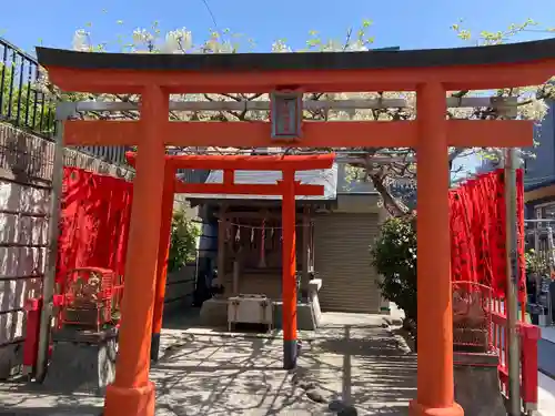 三藤稲荷社(神奈川県)