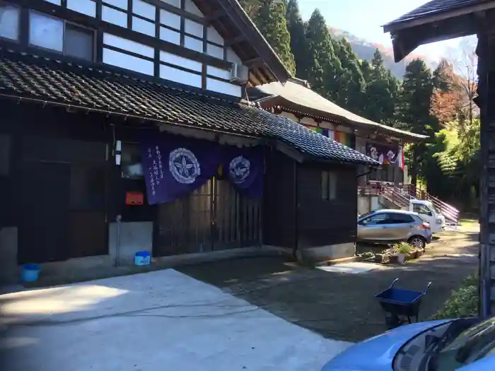 願慶寺の建物その他