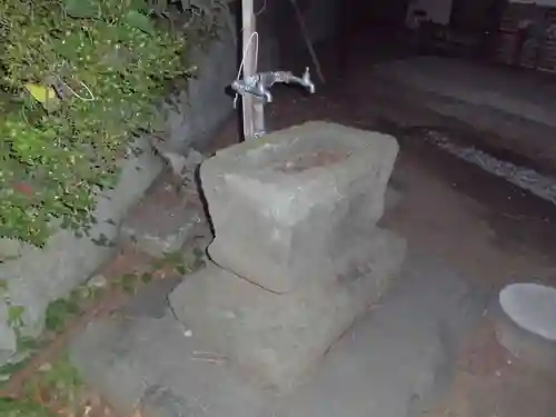子神社の手水舎