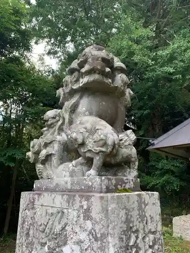 熊野神社の狛犬