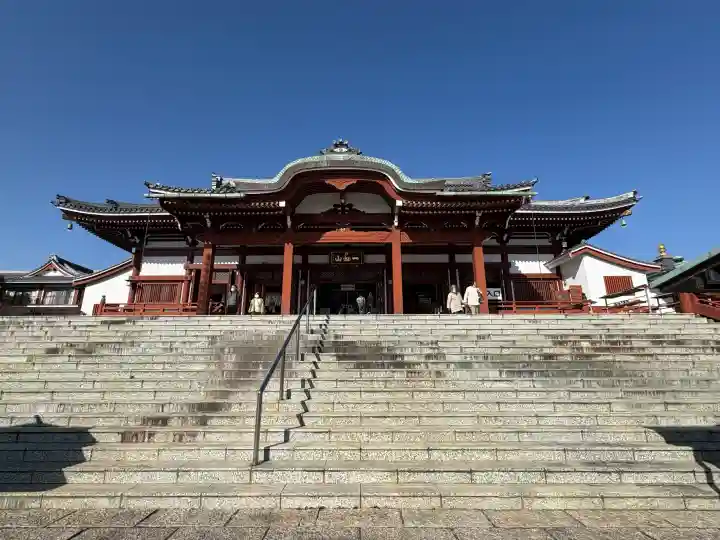 一畑山薬師寺 岡崎本堂の{uncategorized: "未分類", other: "その他", undefined: "問題あり", building: "その他建物", grave: "お墓", sacred_gate: "鳥居", guardian: "狛犬", statue: "像", buddha: "仏像", history: "歴史", nature: "自然", garden: "庭園", animal: "動物", pagoda: "塔", temizu: "手水舎", mountain_gate: "山門・神門", sanctuary: "本殿・本堂", subordinate: "末社・摂社", art: "芸術", scenery: "景色", jizo: "地蔵", ema: "絵馬", goshuin: "御朱印", omikuji: "おみくじ", items: "授与品その他", amulet: "お守り", goshuincho: "御朱印帳", eats: "食事", festival: "お祭り", votive_dance: "神楽", shichigosan: "七五三参", wedding: "結婚式", experience: "体験その他", initially: "初詣", around: "周辺", anti_infection: "感染症対策"}