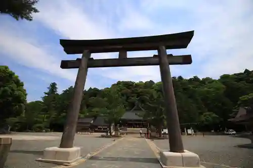 石見国一宮　物部神社の鳥居