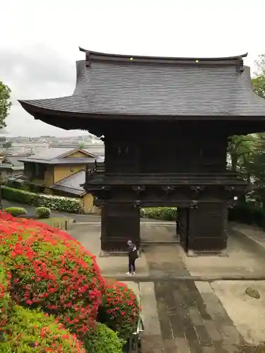 等覚院の山門