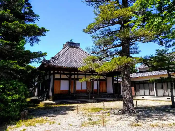 崇福寺の本殿・本堂