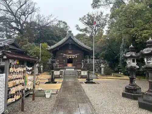 八柱神社（荒尾）の本殿・本堂