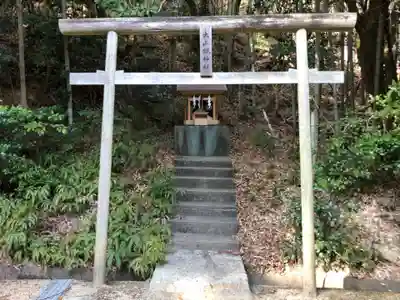 宇佐八幡神社の末社・摂社