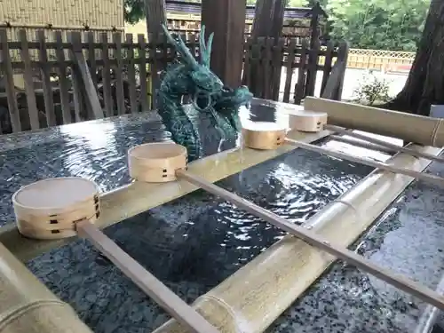 中野沼袋氷川神社の手水舎