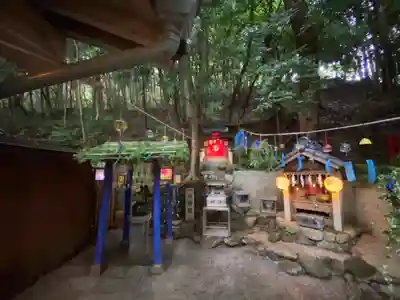 宮地嶽神社の末社・摂社