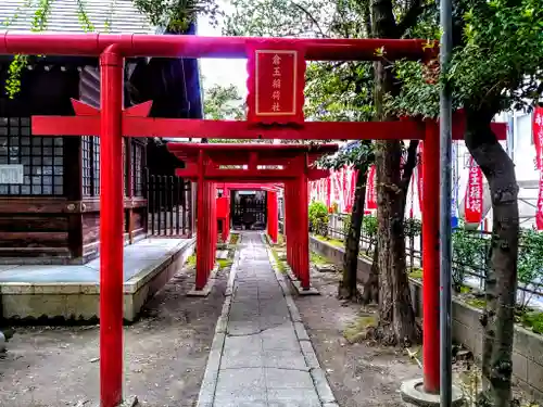 神明社の鳥居