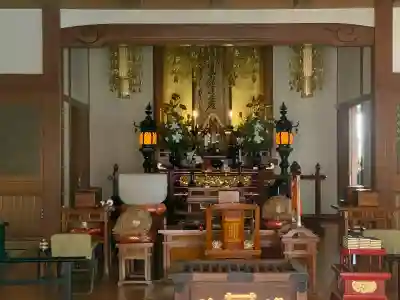 盛泰寺の{uncategorized: "未分類", other: "その他", undefined: "問題あり", building: "その他建物", grave: "お墓", sacred_gate: "鳥居", guardian: "狛犬", statue: "像", buddha: "仏像", history: "歴史", nature: "自然", garden: "庭園", animal: "動物", pagoda: "塔", temizu: "手水舎", mountain_gate: "山門・神門", sanctuary: "本殿・本堂", subordinate: "末社・摂社", art: "芸術", scenery: "景色", jizo: "地蔵", ema: "絵馬", goshuin: "御朱印", omikuji: "おみくじ", items: "授与品その他", amulet: "お守り", goshuincho: "御朱印帳", eats: "食事", festival: "お祭り", votive_dance: "神楽", shichigosan: "七五三参", wedding: "結婚式", experience: "体験その他", initially: "初詣", around: "周辺", anti_infection: "感染症対策"}