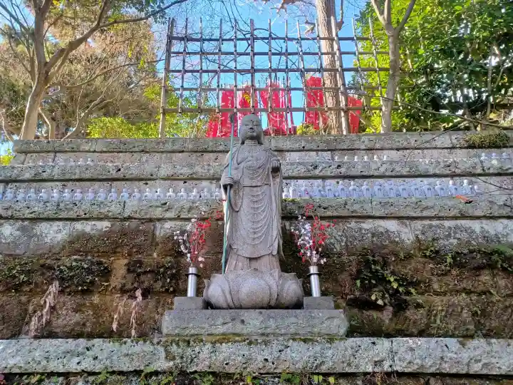 長谷寺の{uncategorized: "未分類", other: "その他", undefined: "問題あり", building: "その他建物", grave: "お墓", sacred_gate: "鳥居", guardian: "狛犬", statue: "像", buddha: "仏像", history: "歴史", nature: "自然", garden: "庭園", animal: "動物", pagoda: "塔", temizu: "手水舎", mountain_gate: "山門・神門", sanctuary: "本殿・本堂", subordinate: "末社・摂社", art: "芸術", scenery: "景色", jizo: "地蔵", ema: "絵馬", goshuin: "御朱印", omikuji: "おみくじ", items: "授与品その他", amulet: "お守り", goshuincho: "御朱印帳", eats: "食事", festival: "お祭り", votive_dance: "神楽", shichigosan: "七五三参", wedding: "結婚式", experience: "体験その他", initially: "初詣", around: "周辺", anti_infection: "感染症対策"}