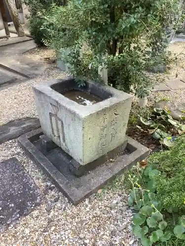 西方院の手水舎