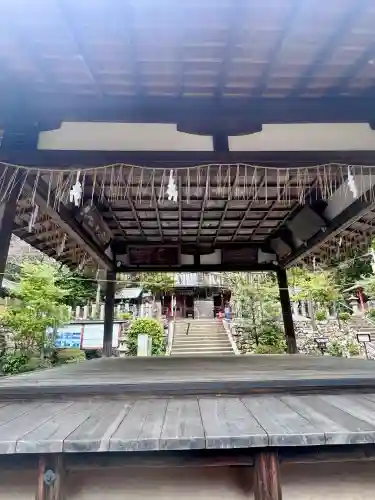 石座神社の{uncategorized: "未分類", other: "その他", undefined: "問題あり", building: "その他建物", grave: "お墓", sacred_gate: "鳥居", guardian: "狛犬", statue: "像", buddha: "仏像", history: "歴史", nature: "自然", garden: "庭園", animal: "動物", pagoda: "塔", temizu: "手水舎", mountain_gate: "山門・神門", sanctuary: "本殿・本堂", subordinate: "末社・摂社", art: "芸術", scenery: "景色", jizo: "地蔵", ema: "絵馬", goshuin: "御朱印", omikuji: "おみくじ", items: "授与品その他", amulet: "お守り", goshuincho: "御朱印帳", eats: "食事", festival: "お祭り", votive_dance: "神楽", shichigosan: "七五三参", wedding: "結婚式", experience: "体験その他", initially: "初詣", around: "周辺", anti_infection: "感染症対策"}