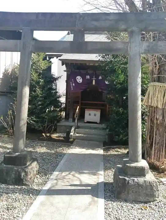 筑土八幡神社の{uncategorized: "未分類", other: "その他", undefined: "問題あり", building: "その他建物", grave: "お墓", sacred_gate: "鳥居", guardian: "狛犬", statue: "像", buddha: "仏像", history: "歴史", nature: "自然", garden: "庭園", animal: "動物", pagoda: "塔", temizu: "手水舎", mountain_gate: "山門・神門", sanctuary: "本殿・本堂", subordinate: "末社・摂社", art: "芸術", scenery: "景色", jizo: "地蔵", ema: "絵馬", goshuin: "御朱印", omikuji: "おみくじ", items: "授与品その他", amulet: "お守り", goshuincho: "御朱印帳", eats: "食事", festival: "お祭り", votive_dance: "神楽", shichigosan: "七五三参", wedding: "結婚式", experience: "体験その他", initially: "初詣", around: "周辺", anti_infection: "感染症対策"}