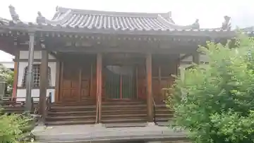 西迎寺の本殿・本堂