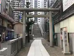 宮益御嶽神社の鳥居