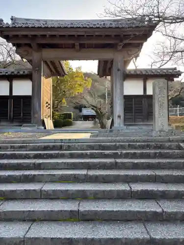 繁多寺の山門・神門