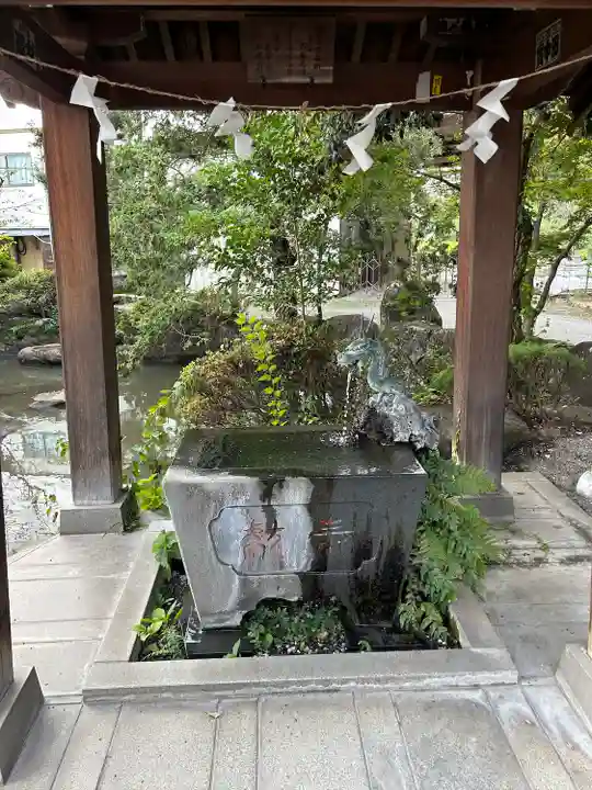 山梨岡神社(山梨県)