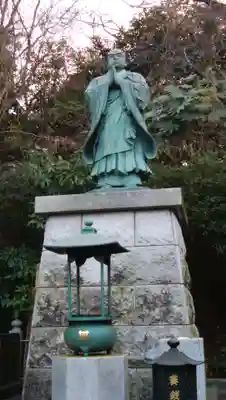 豊顕寺の像