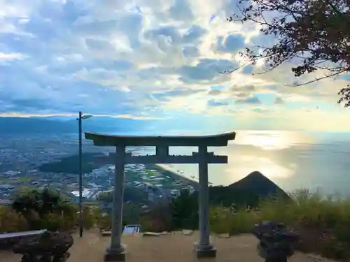 高屋神社の鳥居