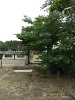 宝寿院の山門・神門