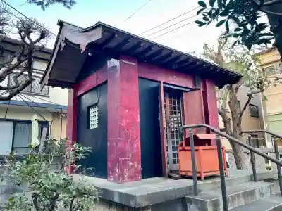 熊野神社の{uncategorized: "未分類", other: "その他", undefined: "問題あり", building: "その他建物", grave: "お墓", sacred_gate: "鳥居", guardian: "狛犬", statue: "像", buddha: "仏像", history: "歴史", nature: "自然", garden: "庭園", animal: "動物", pagoda: "塔", temizu: "手水舎", mountain_gate: "山門・神門", sanctuary: "本殿・本堂", subordinate: "末社・摂社", art: "芸術", scenery: "景色", jizo: "地蔵", ema: "絵馬", goshuin: "御朱印", omikuji: "おみくじ", items: "授与品その他", amulet: "お守り", goshuincho: "御朱印帳", eats: "食事", festival: "お祭り", votive_dance: "神楽", shichigosan: "七五三参", wedding: "結婚式", experience: "体験その他", initially: "初詣", around: "周辺", anti_infection: "感染症対策"}