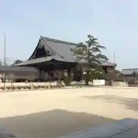 本山専修寺の{uncategorized: "未分類", other: "その他", undefined: "問題あり", building: "その他建物", grave: "お墓", sacred_gate: "鳥居", guardian: "狛犬", statue: "像", buddha: "仏像", history: "歴史", nature: "自然", garden: "庭園", animal: "動物", pagoda: "塔", temizu: "手水舎", mountain_gate: "山門・神門", sanctuary: "本殿・本堂", subordinate: "末社・摂社", art: "芸術", scenery: "景色", jizo: "地蔵", ema: "絵馬", goshuin: "御朱印", omikuji: "おみくじ", items: "授与品その他", amulet: "お守り", goshuincho: "御朱印帳", eats: "食事", festival: "お祭り", votive_dance: "神楽", shichigosan: "七五三参", wedding: "結婚式", experience: "体験その他", initially: "初詣", around: "周辺", anti_infection: "感染症対策"}