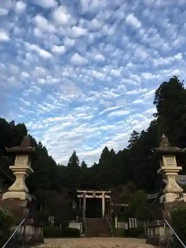 八咫烏神社の建物その他