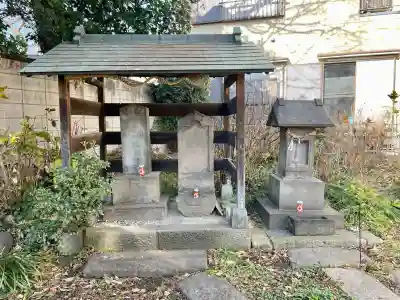 武蔵御嶽神社・出羽三山神社・道祖神の{uncategorized: "未分類", other: "その他", undefined: "問題あり", building: "その他建物", grave: "お墓", sacred_gate: "鳥居", guardian: "狛犬", statue: "像", buddha: "仏像", history: "歴史", nature: "自然", garden: "庭園", animal: "動物", pagoda: "塔", temizu: "手水舎", mountain_gate: "山門・神門", sanctuary: "本殿・本堂", subordinate: "末社・摂社", art: "芸術", scenery: "景色", jizo: "地蔵", ema: "絵馬", goshuin: "御朱印", omikuji: "おみくじ", items: "授与品その他", amulet: "お守り", goshuincho: "御朱印帳", eats: "食事", festival: "お祭り", votive_dance: "神楽", shichigosan: "七五三参", wedding: "結婚式", experience: "体験その他", initially: "初詣", around: "周辺", anti_infection: "感染症対策"}