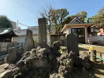 鮫州八幡神社の{uncategorized: "未分類", other: "その他", undefined: "問題あり", building: "その他建物", grave: "お墓", sacred_gate: "鳥居", guardian: "狛犬", statue: "像", buddha: "仏像", history: "歴史", nature: "自然", garden: "庭園", animal: "動物", pagoda: "塔", temizu: "手水舎", mountain_gate: "山門・神門", sanctuary: "本殿・本堂", subordinate: "末社・摂社", art: "芸術", scenery: "景色", jizo: "地蔵", ema: "絵馬", goshuin: "御朱印", omikuji: "おみくじ", items: "授与品その他", amulet: "お守り", goshuincho: "御朱印帳", eats: "食事", festival: "お祭り", votive_dance: "神楽", shichigosan: "七五三参", wedding: "結婚式", experience: "体験その他", initially: "初詣", around: "周辺", anti_infection: "感染症対策"}