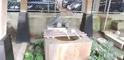 千住本氷川神社の手水舎