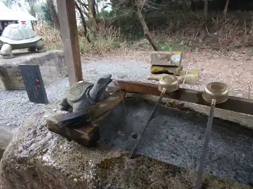 亀岡八幡宮の手水舎
