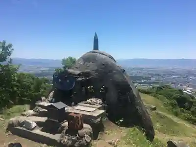 基山山頂天智天皇欽仰之碑の本殿・本堂