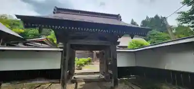 華蔵院の山門・神門