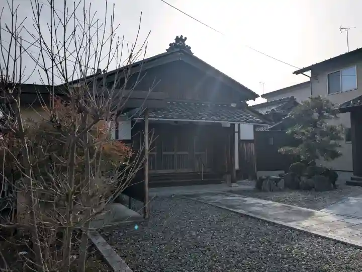 専福寺の{uncategorized: "未分類", other: "その他", undefined: "問題あり", building: "その他建物", grave: "お墓", sacred_gate: "鳥居", guardian: "狛犬", statue: "像", buddha: "仏像", history: "歴史", nature: "自然", garden: "庭園", animal: "動物", pagoda: "塔", temizu: "手水舎", mountain_gate: "山門・神門", sanctuary: "本殿・本堂", subordinate: "末社・摂社", art: "芸術", scenery: "景色", jizo: "地蔵", ema: "絵馬", goshuin: "御朱印", omikuji: "おみくじ", items: "授与品その他", amulet: "お守り", goshuincho: "御朱印帳", eats: "食事", festival: "お祭り", votive_dance: "神楽", shichigosan: "七五三参", wedding: "結婚式", experience: "体験その他", initially: "初詣", around: "周辺", anti_infection: "感染症対策"}