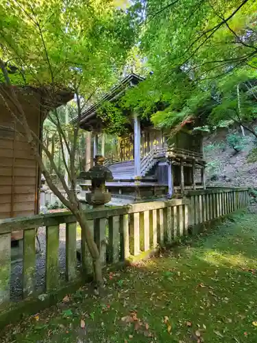 五所駒瀧神社の本殿