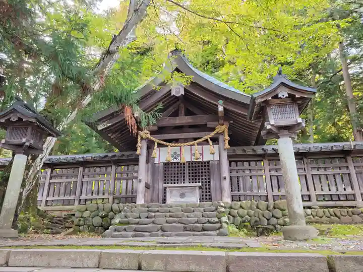 諏訪大社上社前宮(長野県)