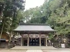 諏訪大社上社本宮(長野県)