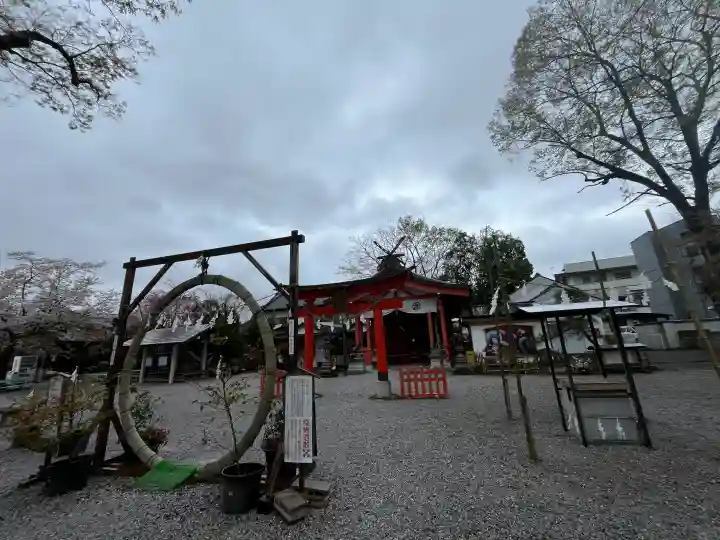 秩父今宮神社の{uncategorized: "未分類", other: "その他", undefined: "問題あり", building: "その他建物", grave: "お墓", sacred_gate: "鳥居", guardian: "狛犬", statue: "像", buddha: "仏像", history: "歴史", nature: "自然", garden: "庭園", animal: "動物", pagoda: "塔", temizu: "手水舎", mountain_gate: "山門・神門", sanctuary: "本殿・本堂", subordinate: "末社・摂社", art: "芸術", scenery: "景色", jizo: "地蔵", ema: "絵馬", goshuin: "御朱印", omikuji: "おみくじ", items: "授与品その他", amulet: "お守り", goshuincho: "御朱印帳", eats: "食事", festival: "お祭り", votive_dance: "神楽", shichigosan: "七五三参", wedding: "結婚式", experience: "体験その他", initially: "初詣", around: "周辺", anti_infection: "感染症対策"}