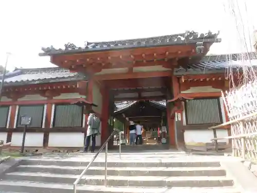 氷室神社の山門