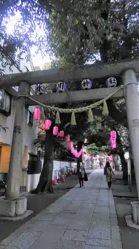中野氷川神社の鳥居