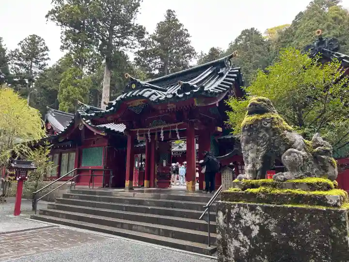 箱根神社の{uncategorized: "未分類", other: "その他", undefined: "問題あり", building: "その他建物", grave: "お墓", sacred_gate: "鳥居", guardian: "狛犬", statue: "像", buddha: "仏像", history: "歴史", nature: "自然", garden: "庭園", animal: "動物", pagoda: "塔", temizu: "手水舎", mountain_gate: "山門・神門", sanctuary: "本殿・本堂", subordinate: "末社・摂社", art: "芸術", scenery: "景色", jizo: "地蔵", ema: "絵馬", goshuin: "御朱印", omikuji: "おみくじ", items: "授与品その他", amulet: "お守り", goshuincho: "御朱印帳", eats: "食事", festival: "お祭り", votive_dance: "神楽", shichigosan: "七五三参", wedding: "結婚式", experience: "体験その他", initially: "初詣", around: "周辺", anti_infection: "感染症対策"}