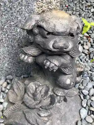 粟嶋堂宗徳寺の狛犬