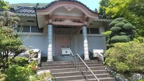 高座石寺の建物その他