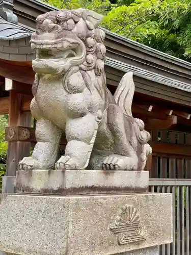 四條畷神社の狛犬