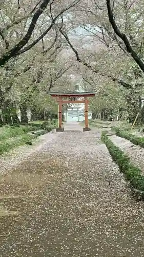 東蕗田天満社の{uncategorized: "未分類", other: "その他", undefined: "問題あり", building: "その他建物", grave: "お墓", sacred_gate: "鳥居", guardian: "狛犬", statue: "像", buddha: "仏像", history: "歴史", nature: "自然", garden: "庭園", animal: "動物", pagoda: "塔", temizu: "手水舎", mountain_gate: "山門・神門", sanctuary: "本殿・本堂", subordinate: "末社・摂社", art: "芸術", scenery: "景色", jizo: "地蔵", ema: "絵馬", goshuin: "御朱印", omikuji: "おみくじ", items: "授与品その他", amulet: "お守り", goshuincho: "御朱印帳", eats: "食事", festival: "お祭り", votive_dance: "神楽", shichigosan: "七五三参", wedding: "結婚式", experience: "体験その他", initially: "初詣", around: "周辺", anti_infection: "感染症対策"}