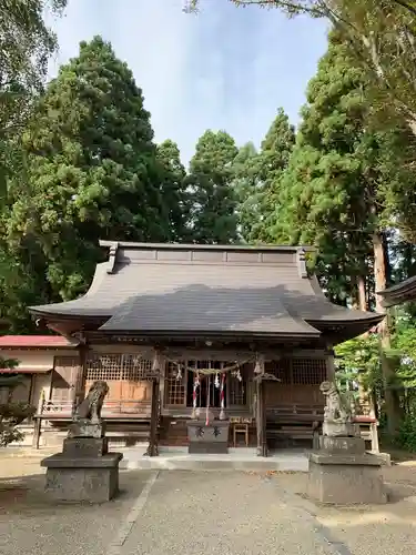熊野神社の本殿・本堂