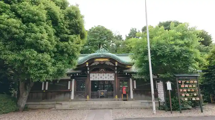 白金氷川神社の本殿・本堂