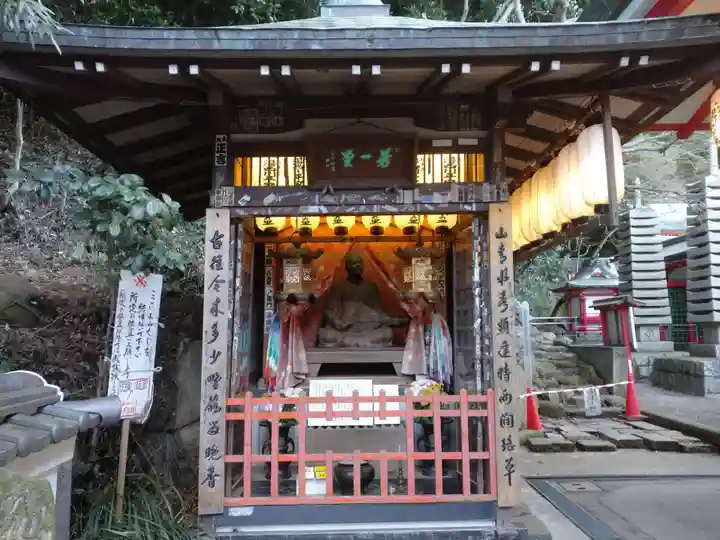 赤間神宮の末社・摂社